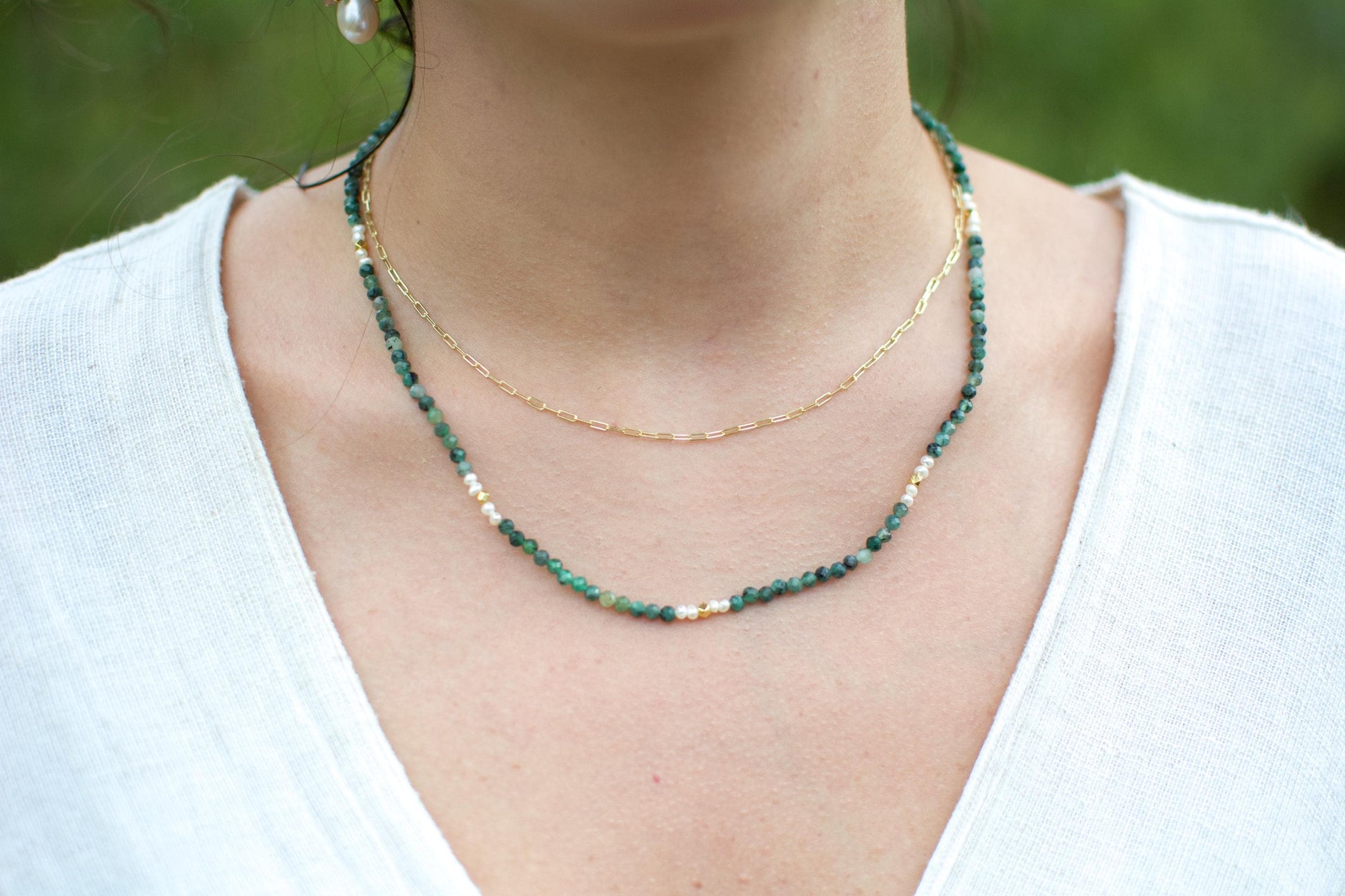 Raw Emerald Necklace Green Beaded Delicate Small Necklace Elegant Gold Pearl Dainty May Birthstone Gift Layering Necklace