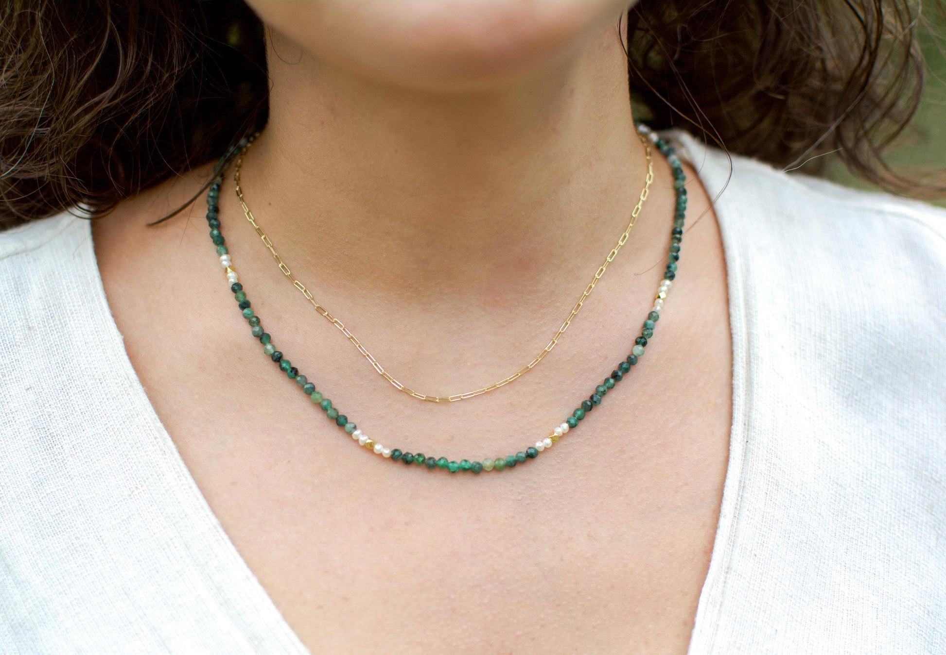 Raw Emerald Necklace Green Beaded Delicate Small Necklace Elegant Gold Pearl Dainty May Birthstone Gift Layering Necklace
