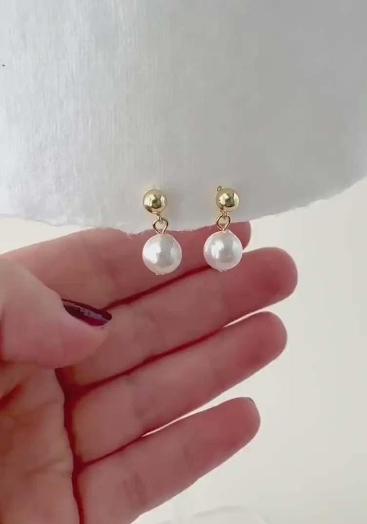 Dainty Pearl Earring Gold Stud Pearl Earring Drop Pearl Earring Minimalist Pearl Earring Gift for Mother Gift for Bridesmaid Bridal Earring