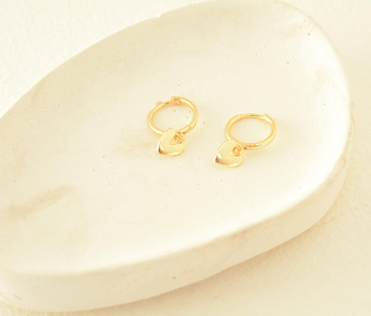 Tiny Heart Earring Huggies Hoop Earring Minimalist Heart Earring Gold Delicate Hoop Earring Valentine Days Gift for Her Christmas Gift