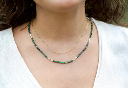Raw Emerald Necklace Green Beaded Delicate Small Necklace Elegant Gold Pearl Dainty May Birthstone Gift Layering Necklace