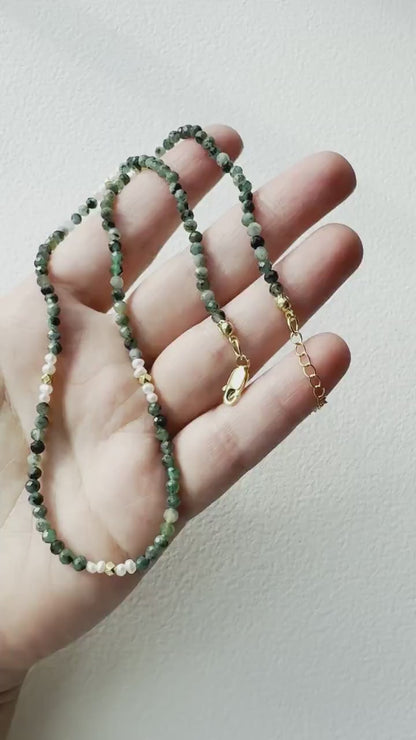 Raw Emerald Necklace Green Beaded Delicate Small Necklace Elegant Gold Pearl Dainty May Birthstone Gift Layering Necklace